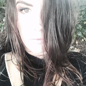 Meet your Posher, Desiree